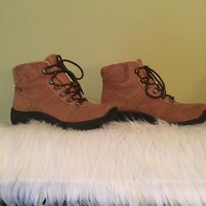 BearTraps Boots/waterproof